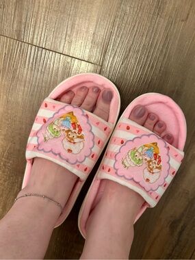 Women’s Pink Character Slides